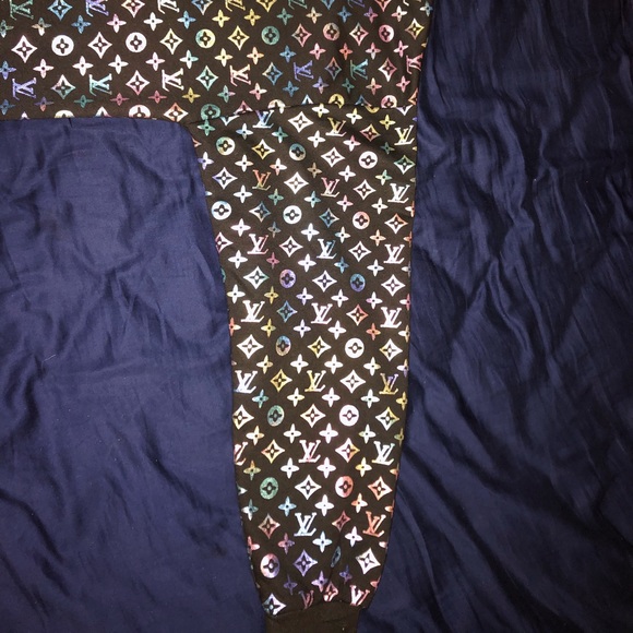 Louis Vuitton sweater - Picture 4 of 7